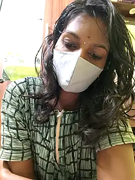 Honey_rosetamil's cam snapshot