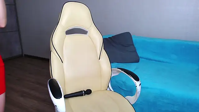 nikkimitchell live sex cam