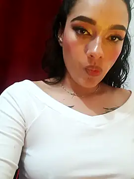 EMILYY_FOXY live sex cam