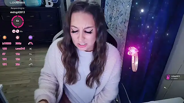 Brooklyn_Bee's cam snapshot