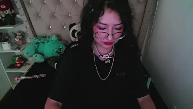 CherieCurl's cam snapshot