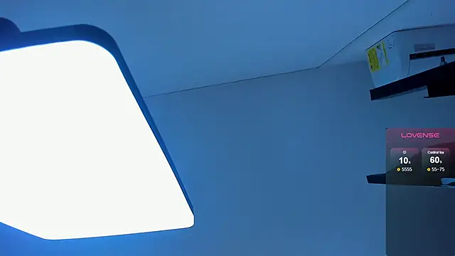 niko_cute18 live sex cam