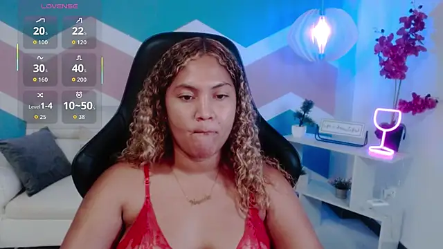 Cristal_War's cam snapshot