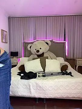 milly_cruz's cam snapshot