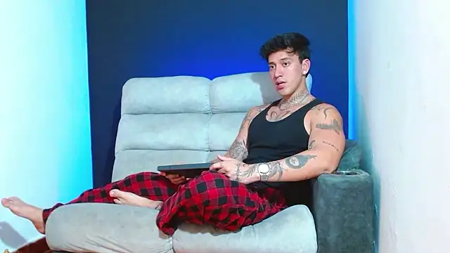 JUSTIN_FULLER1 live sex cam