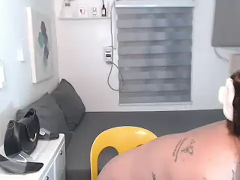 MACYSUCKER69 live sex cam