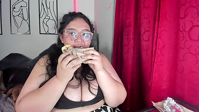 RubyPirsso18's cam snapshot