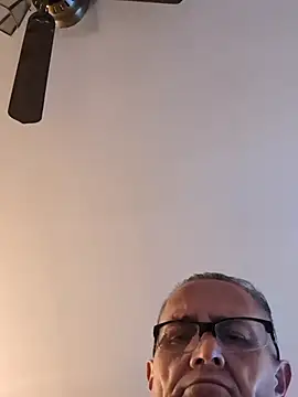 bobby69cock live sex cam