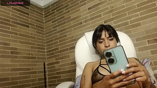 helenacyruss's cam snapshot