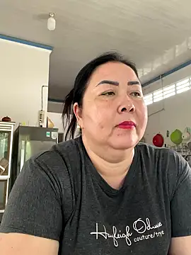 Alinat_'s cam snapshot