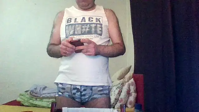 st206boy's cam snapshot