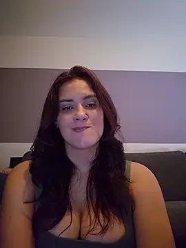 MiaRides19 live sex cam