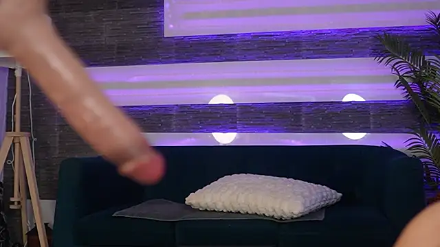 Miss_Denisse live sex cam