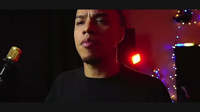 AlphaMasterXxx live sex cam