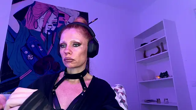 LiraFox live sex cam