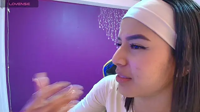 martiina_1's cam snapshot