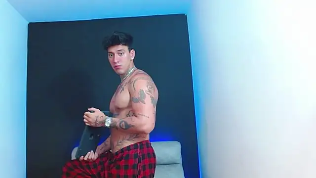 JUSTIN_FULLER1 live sex cam