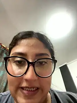 croftsmila live sex cam