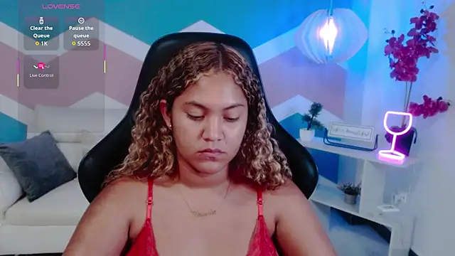 Cristal_War live sex cam