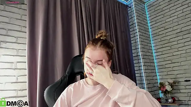 Stacey_Brown's cam snapshot