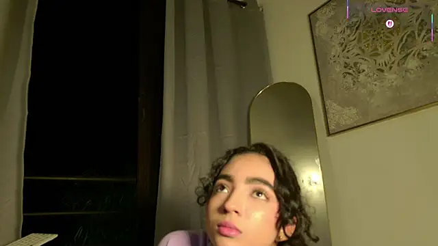 adelineevs's cam snapshot