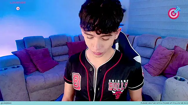 Niico_Cruz live sex cam