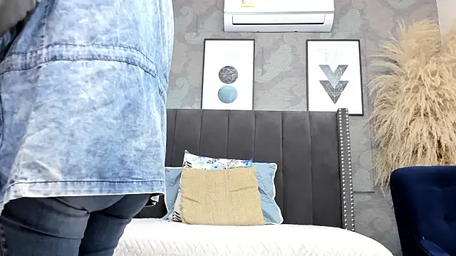 Milf_loven_ live sex cam