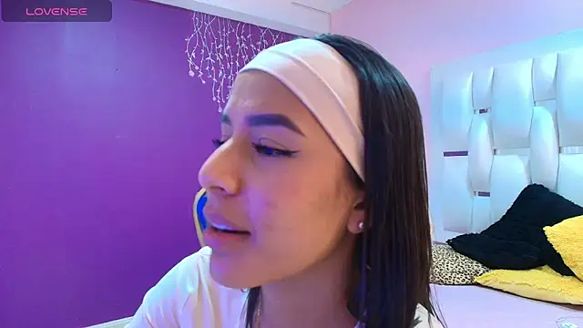 martiina_1's cam snapshot