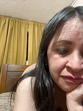 latinfemale live sex cam