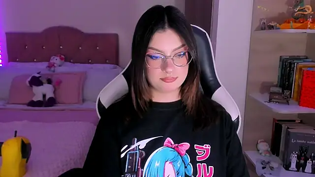 OphelianaRose33 live sex cam