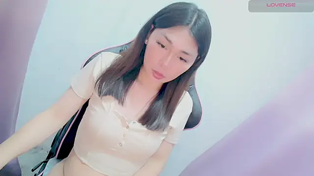 tgirljennie_69 live sex cam