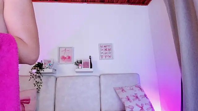 Malka_Burning live sex cam