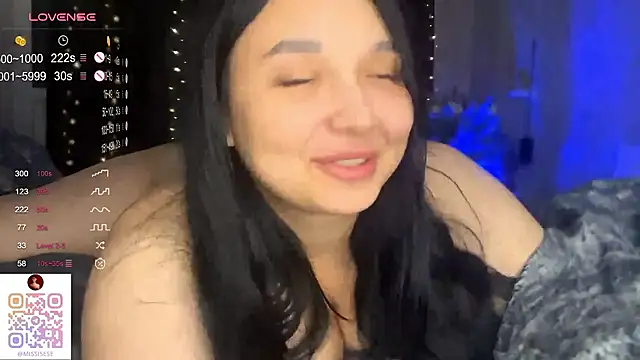UdeleBarns live sex cam
