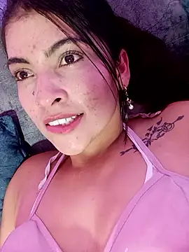 Fox_Roxxan's cam snapshot