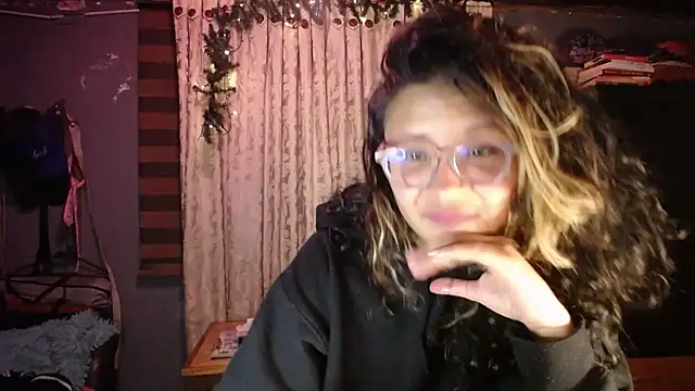 Hathorlove's cam snapshot