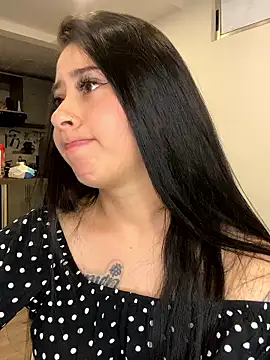 SoyZoee_ live sex cam