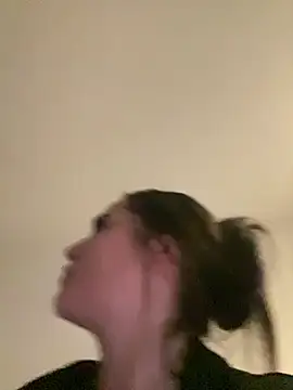 LollyLove_'s cam snapshot