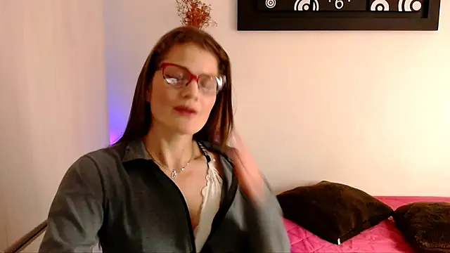 Camila-ventura live sex cam