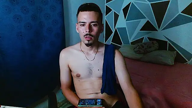 andyyboy live sex cam