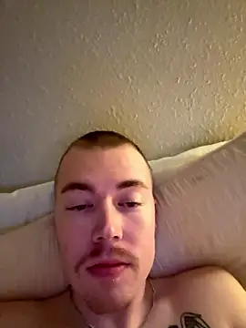 lukalovesyou's cam snapshot