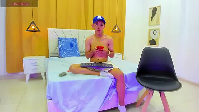 Lian_Brown's cam snapshot