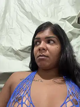 Indiazinhax live sex cam
