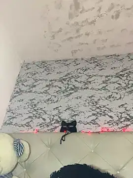 Lili__taylor's cam snapshot