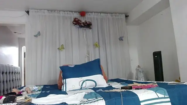 linapalacios's cam snapshot