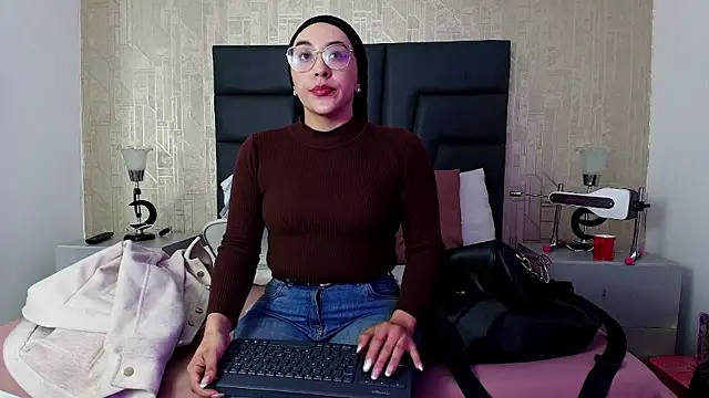 alehia_cute live sex cam