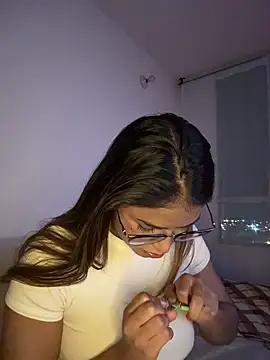 SaraParisi live sex cam