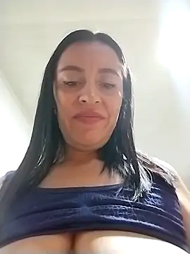 hailey85 live sex cam