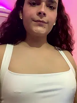 La-Gatiita-trans live sex cam