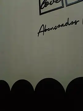 IndiaPozuda_'s cam snapshot