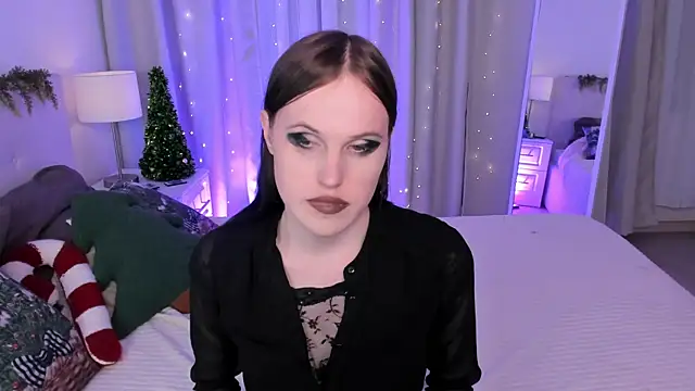 EffieMinki live sex cam